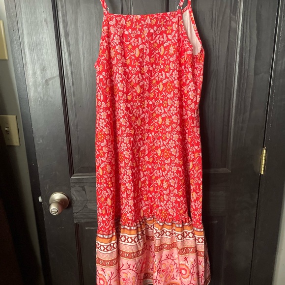 SHEIN Red Floral Maxi Dress with Yellow Accents - Picture 3 of 4
